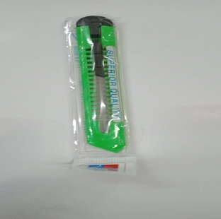 Knife (Plastic handle)