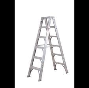 ALUMINIUM LADDER 6 FEET